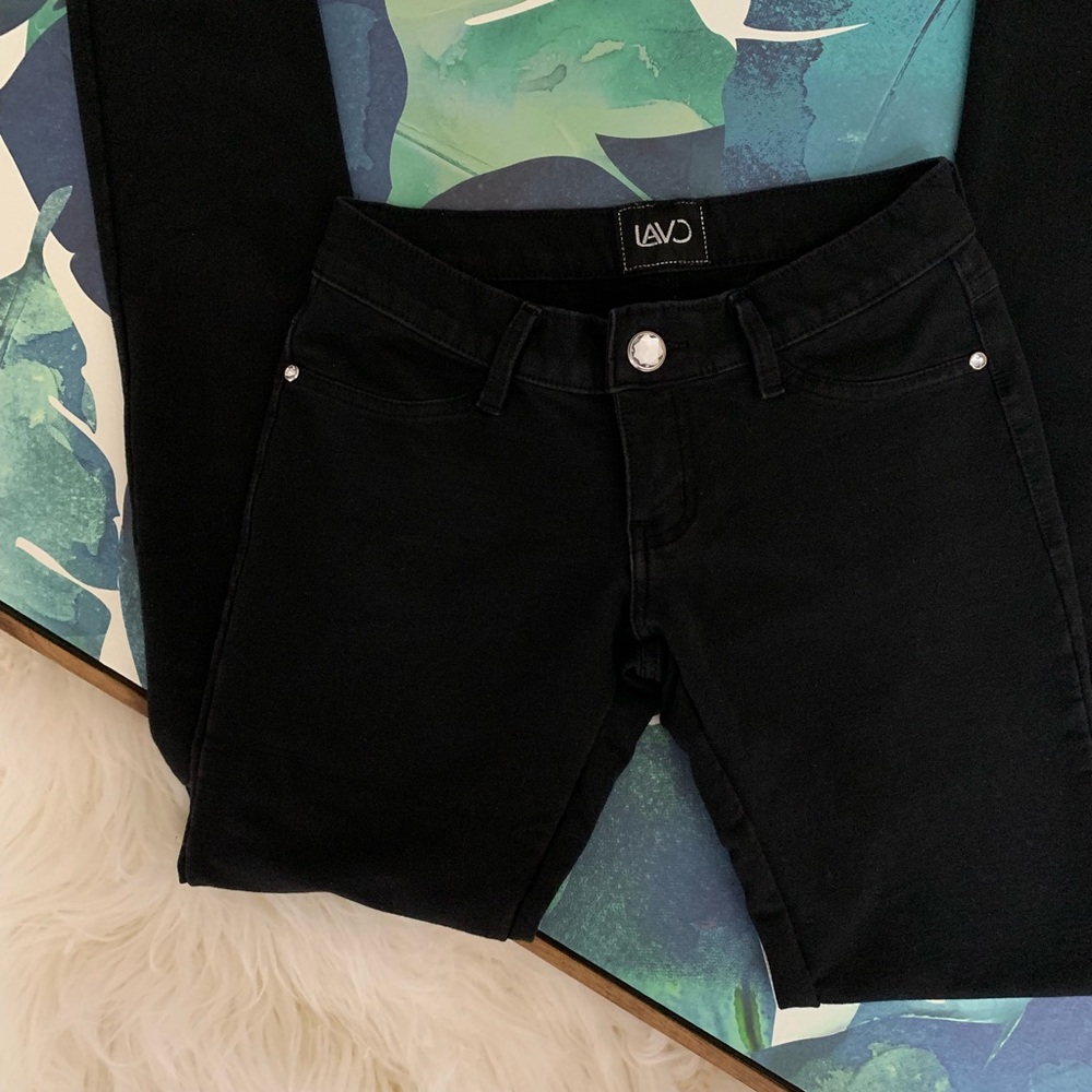 Black skinny jeans